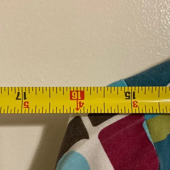 Landeu size M Colorful Geometric Print Scrub Top - Picture 6 of 7